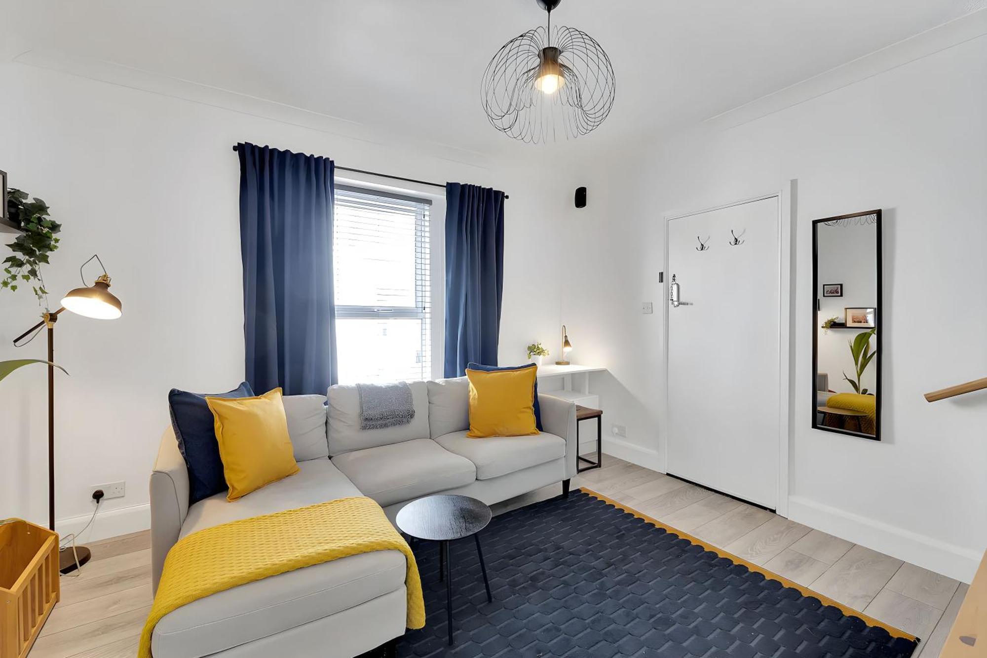 City Centre 2 Bedroom Apt - Free Parking - Wifi - Smart Tv Plymouth Kültér fotó