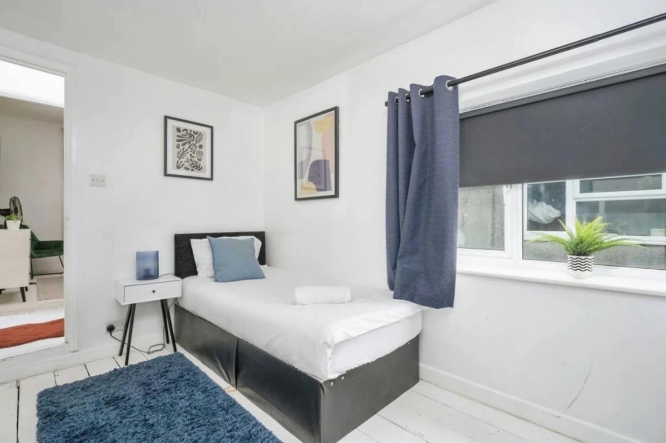 City Centre 2 Bedroom Apt - Free Parking - Wifi - Smart Tv Plymouth Kültér fotó