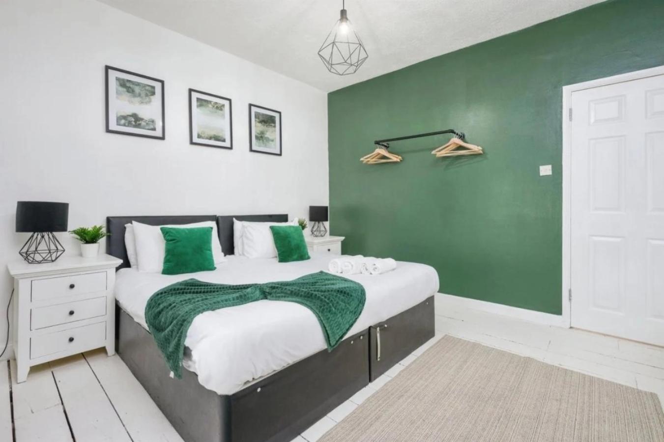 City Centre 2 Bedroom Apt - Free Parking - Wifi - Smart Tv Plymouth Kültér fotó