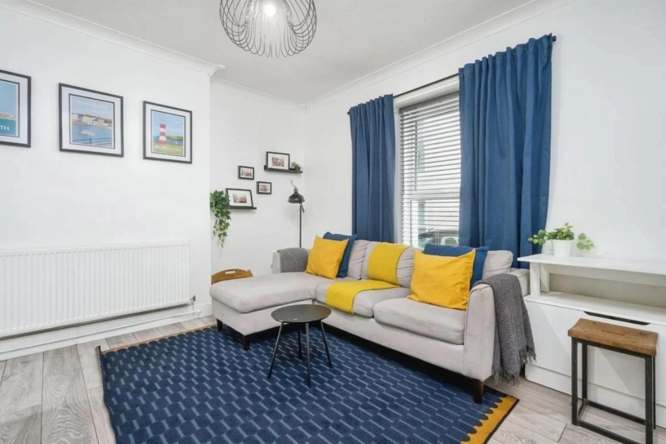 City Centre 2 Bedroom Apt - Free Parking - Wifi - Smart Tv Plymouth Kültér fotó